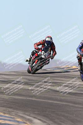 media/Dec-07-2025-CVMA (Sun) [[3e7d2de5dc]]/Race 7-Formula Lightweight Twins Shootout/